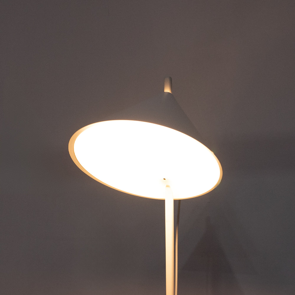 Louis Poulsen / Yuh Floor