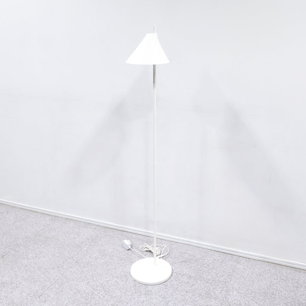 Louis Poulsen / Yuh Floor