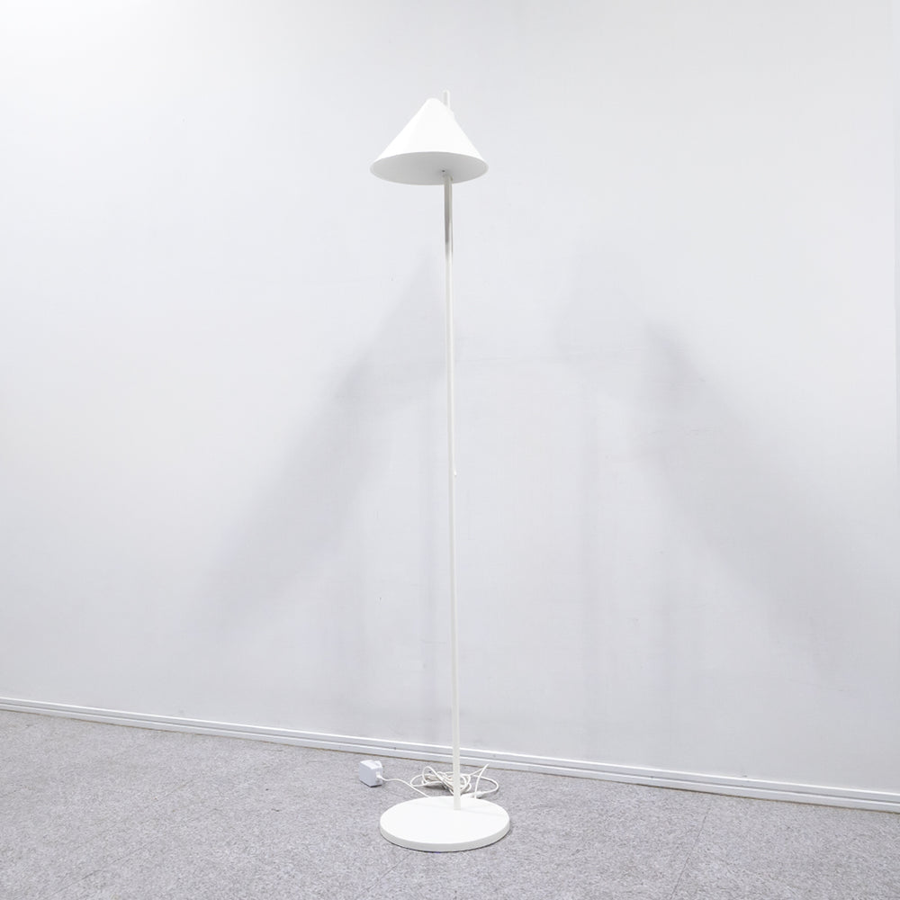 Louis Poulsen / Yuh Floor