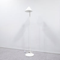 Louis Poulsen / Yuh Floor