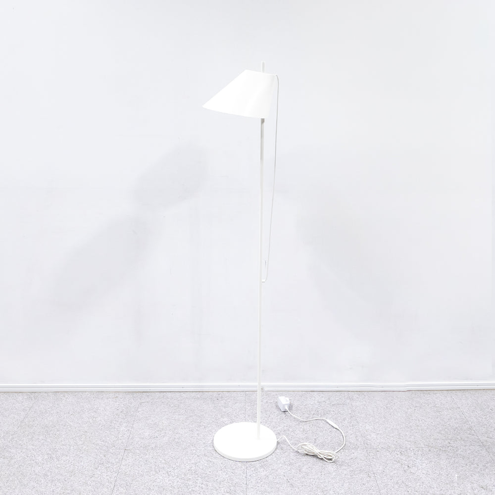 Louis Poulsen / Yuh Floor