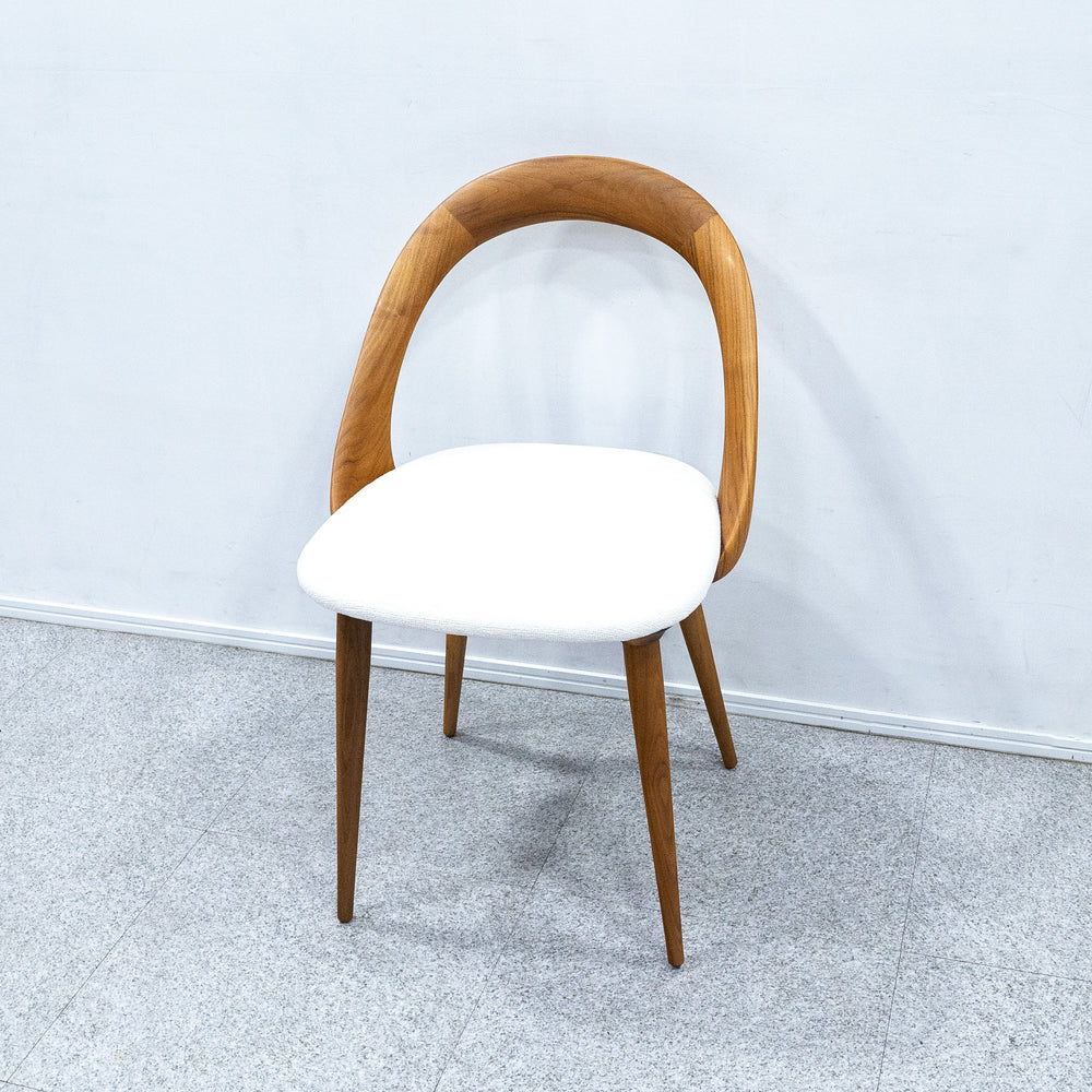 porada / ESTER CHAIR