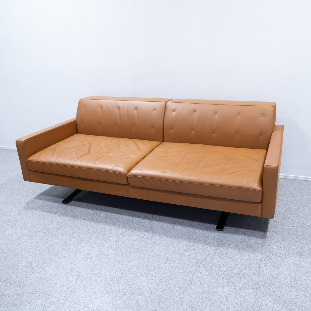 【展示品】Poltrona Frau / Kennedee Ferrari / ポルトローナ・フラウ