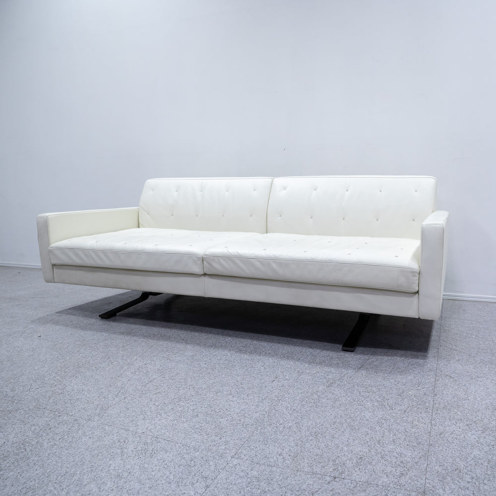 Poltrona Frau / Kennedee Ferrari model 3P sofa  White