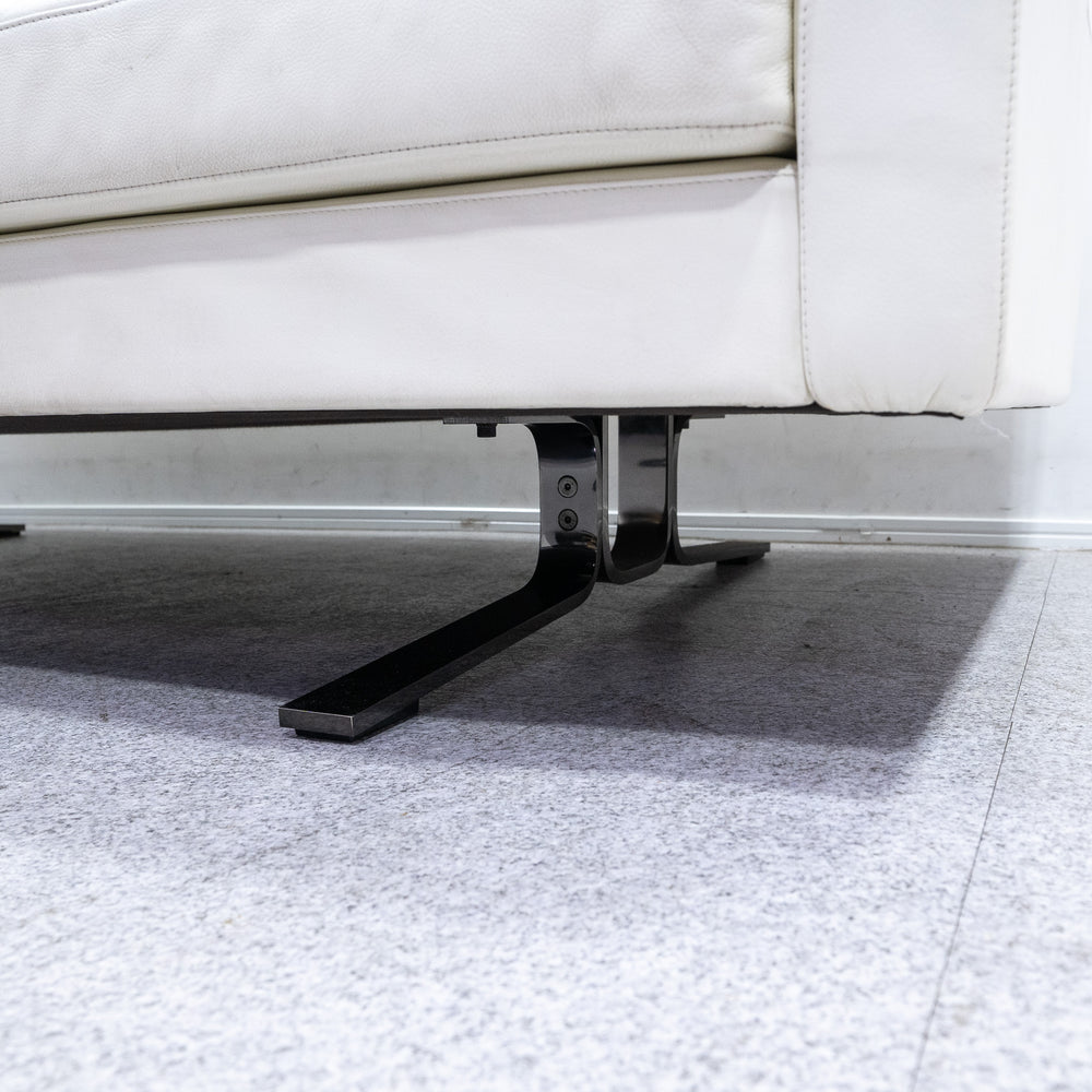 Poltrona Frau / Kennedee Ferrari model 3P sofa  White