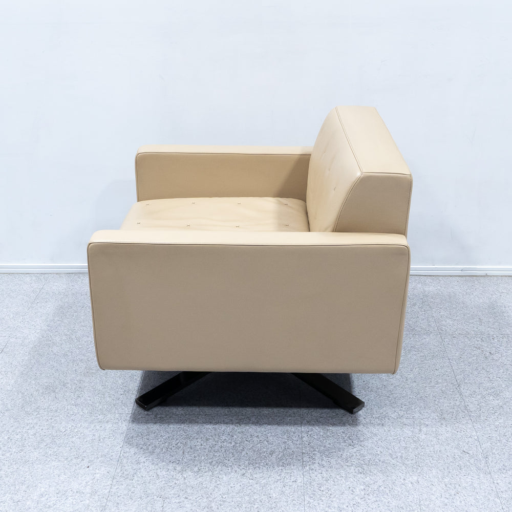 Poltrona Frau / Kennedee Ferrari model 1P sofa
