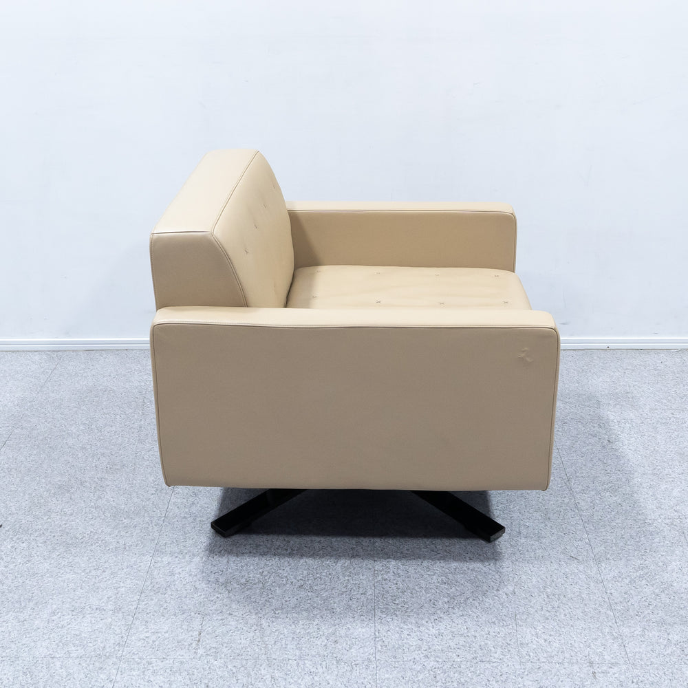 Poltrona Frau / Kennedee Ferrari model 1P sofa