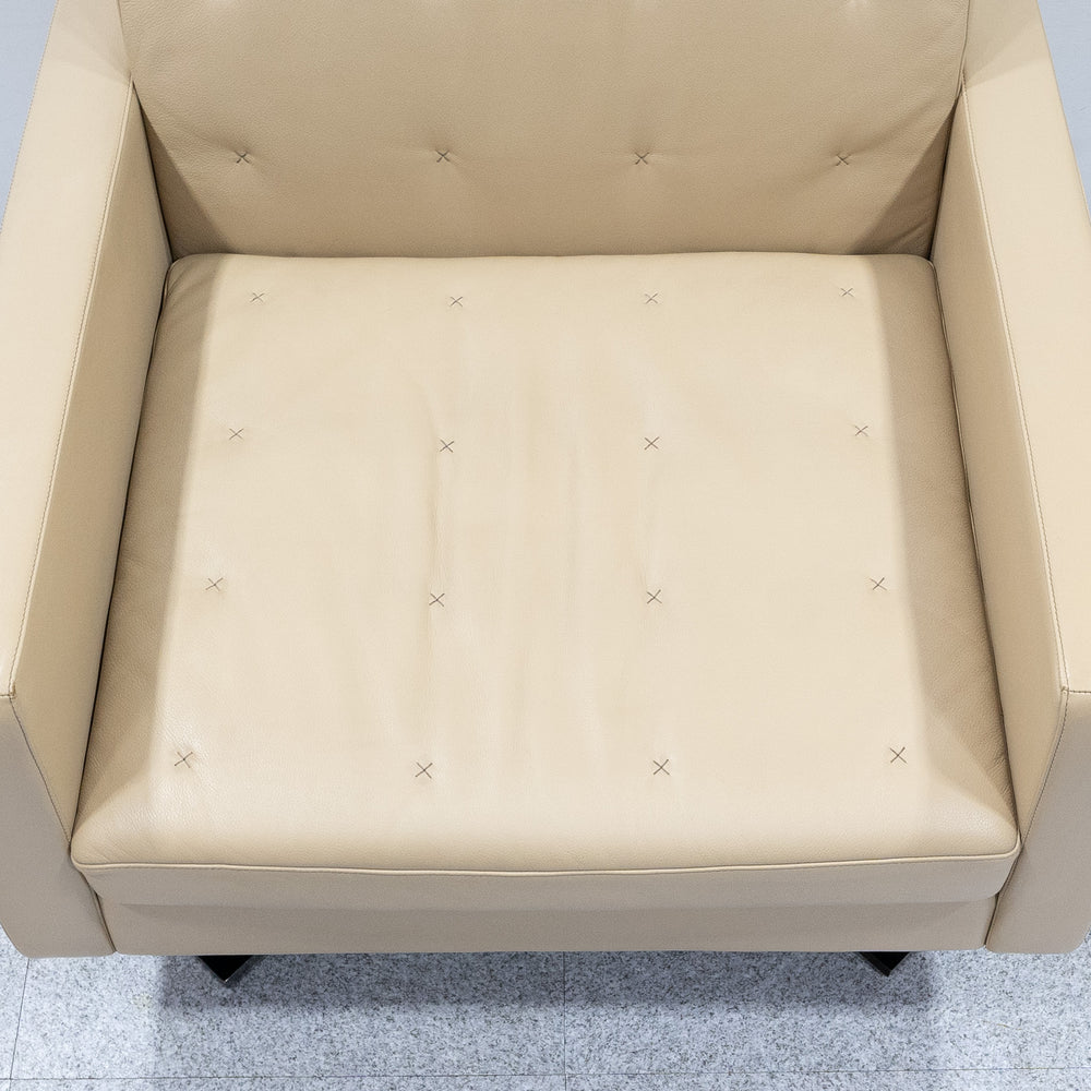 Poltrona Frau / Kennedee Ferrari model 1P sofa