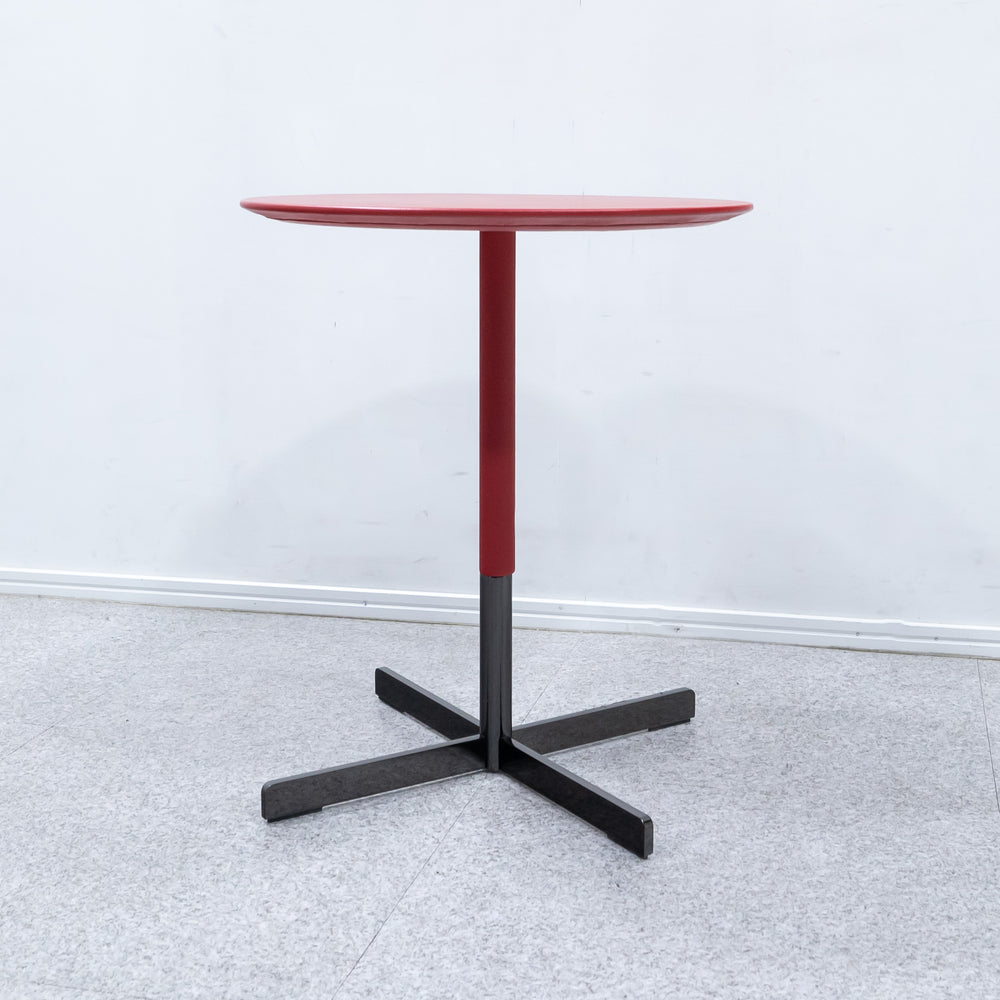 Poltrona Frau / Bob side table