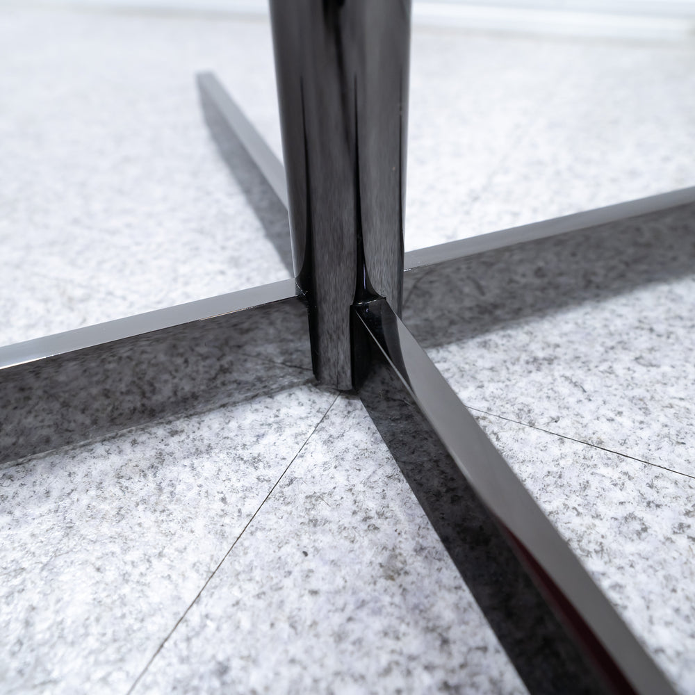 Poltrona Frau / Bob side table