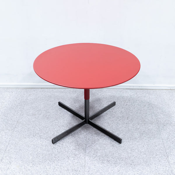 Poltrona Frau / Bob low table