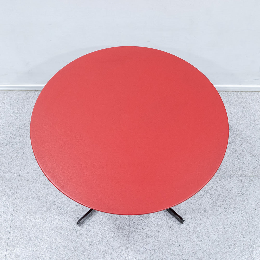 Poltrona Frau / Bob low table