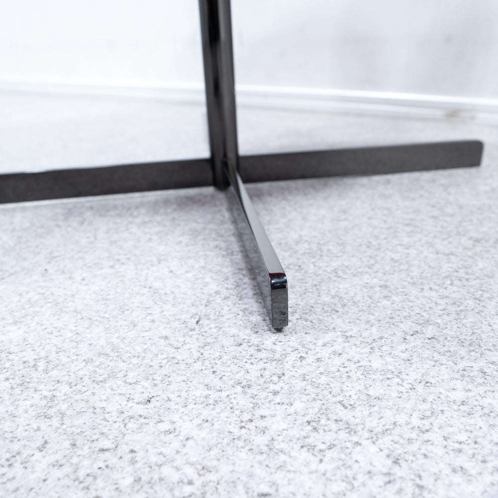 Poltrona Frau / Bob low table