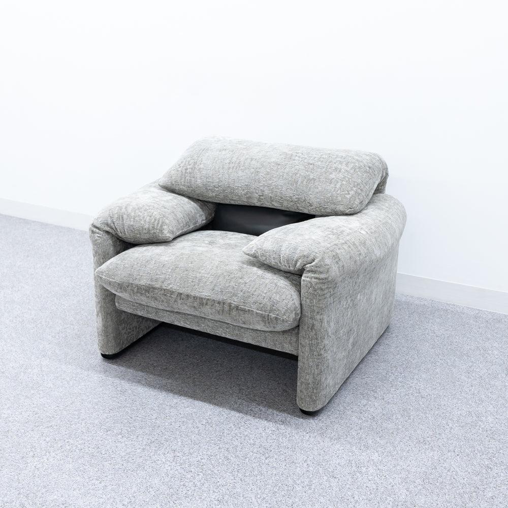 Cassina / 675 MARALUNGA