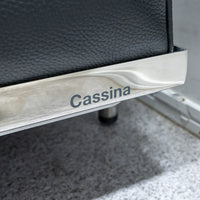 Cassina / 2 FAUTEUIL GRAND CONFORT, PETIT MODELE