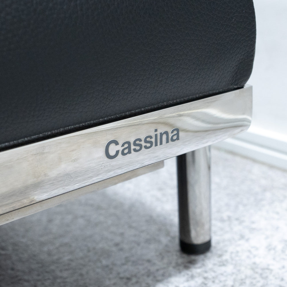 Cassina / 2 FAUTEUIL GRAND CONFORT, PETIT MODELE