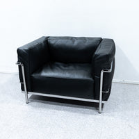 Cassina / 3 FAUTEUIL GRAND CONFORT, PETIT MODELE