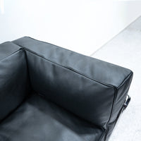 Cassina / 3 FAUTEUIL GRAND CONFORT, PETIT MODELE
