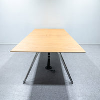 Cassina ixc. / JOY