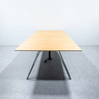 Cassina ixc. / JOY