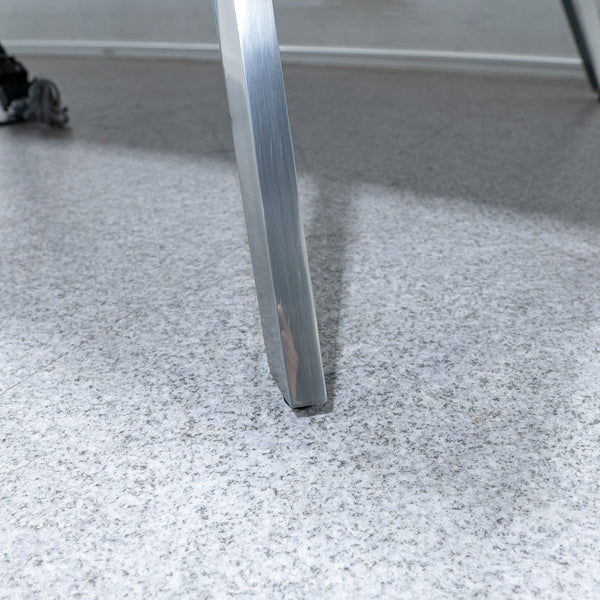 Cassina ixc. / JOY