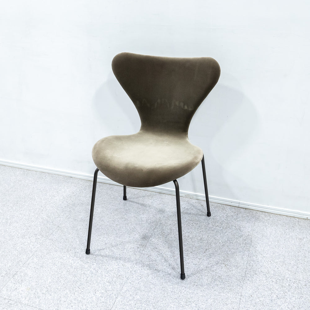 FRITZ HANSEN  / SERIES 7