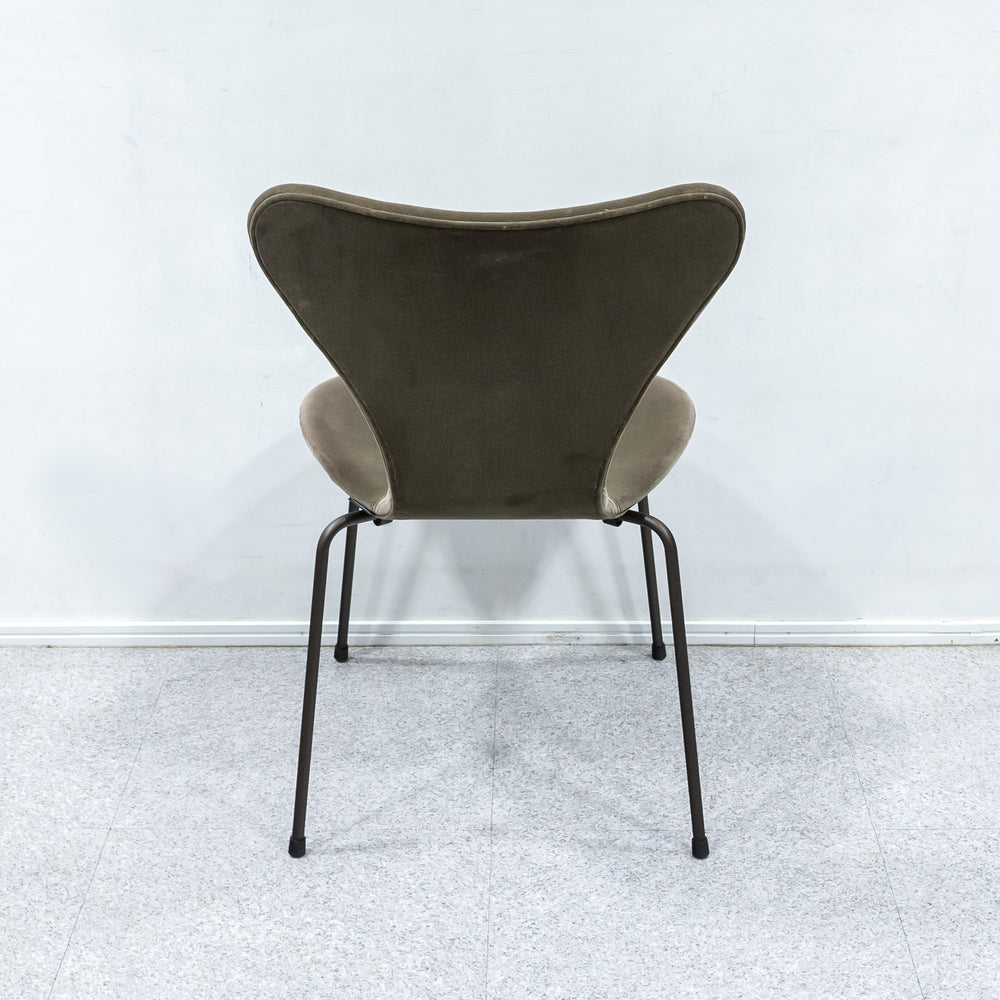 FRITZ HANSEN  / SERIES 7