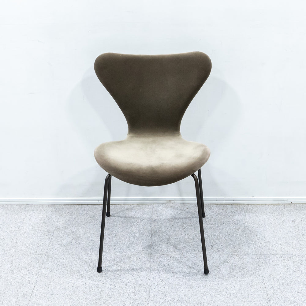FRITZ HANSEN  / SERIES 7