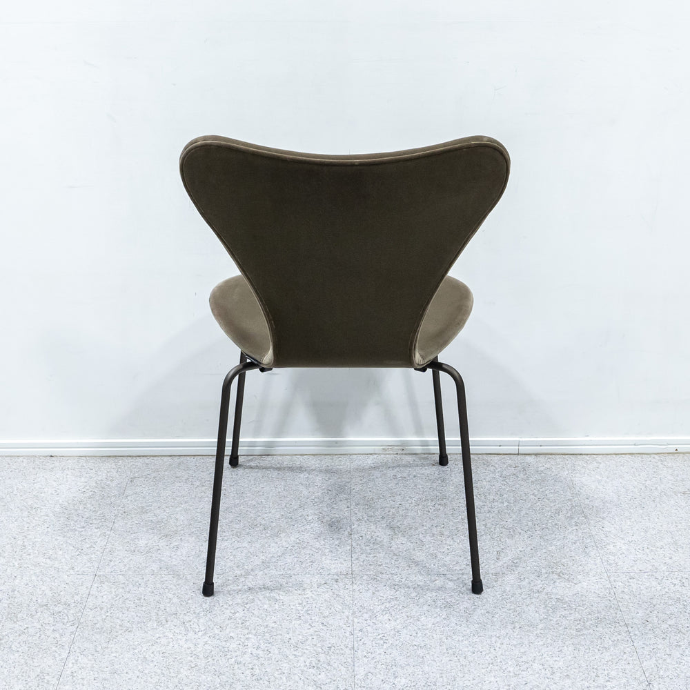 FRITZ HANSEN  / SERIES 7