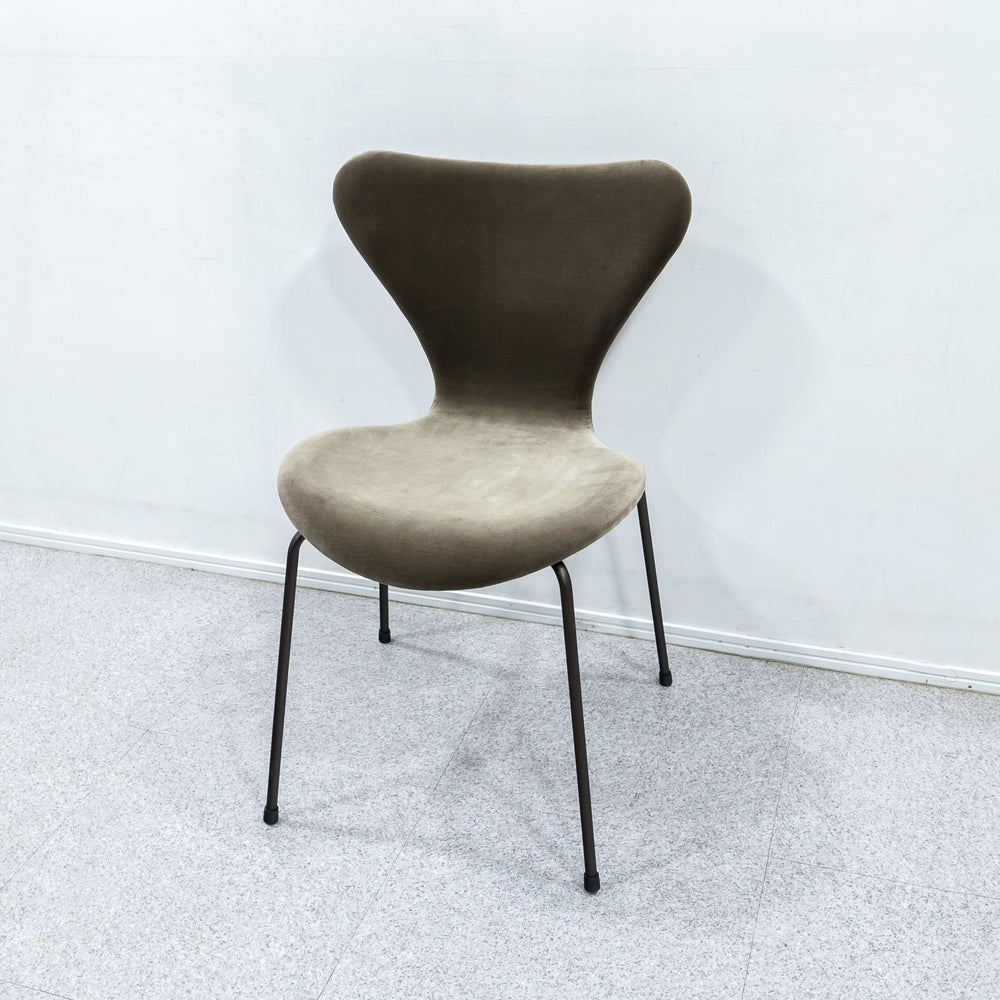 FRITZ HANSEN  / SERIES 7
