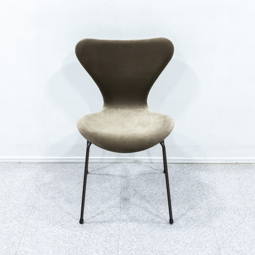 FRITZ HANSEN  / SERIES 7