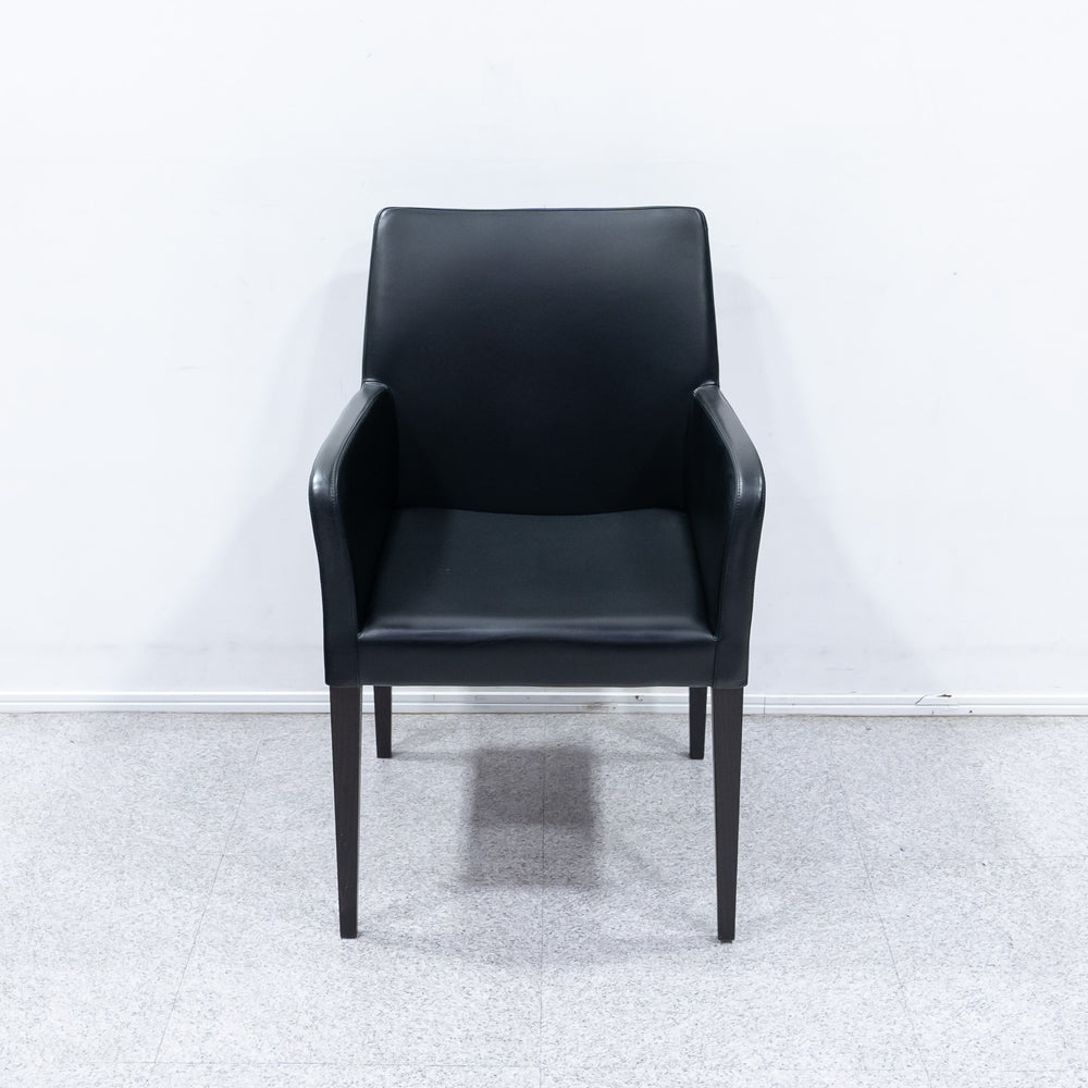 【中古品】Poltrona Frau / LIZ Armchair / ポルトローナ・フラウ