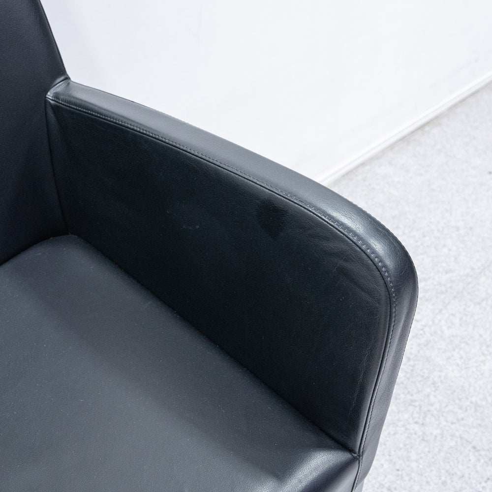 【中古品】Poltrona Frau / LIZ Armchair / ポルトローナ・フラウ