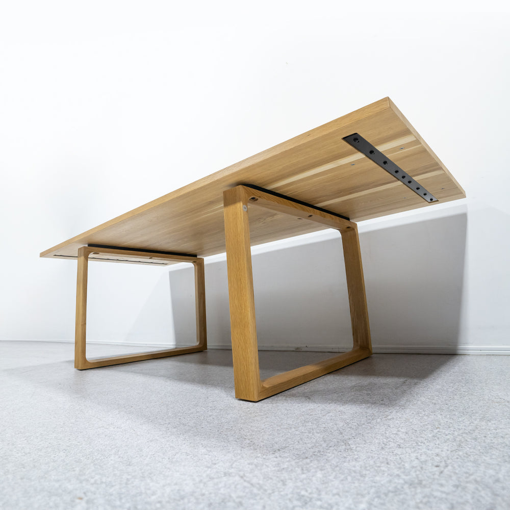 FRITZ HANSEN / ESSAY CM23