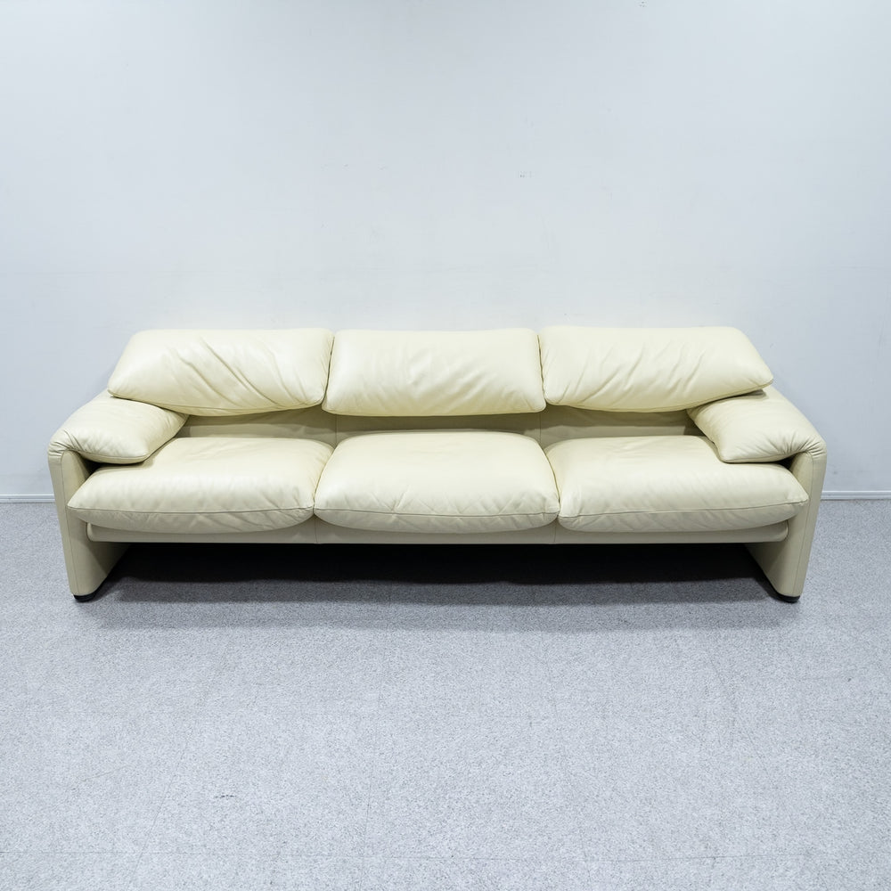 Cassina / 675 MARALUNGA 3P WHITE LEATHER