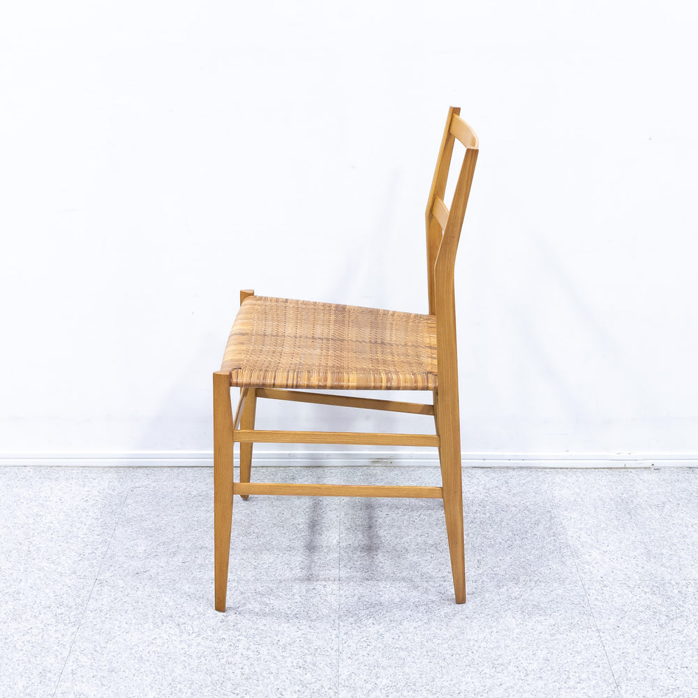 Cassina / 699 SUPERLEGGERA