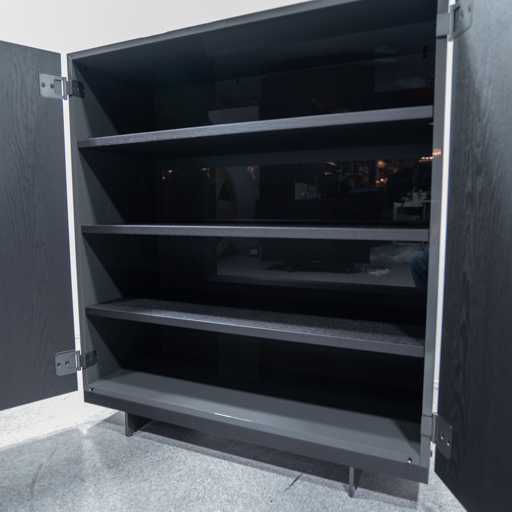 Minotti / AYLON CABINET WITH SHELVES