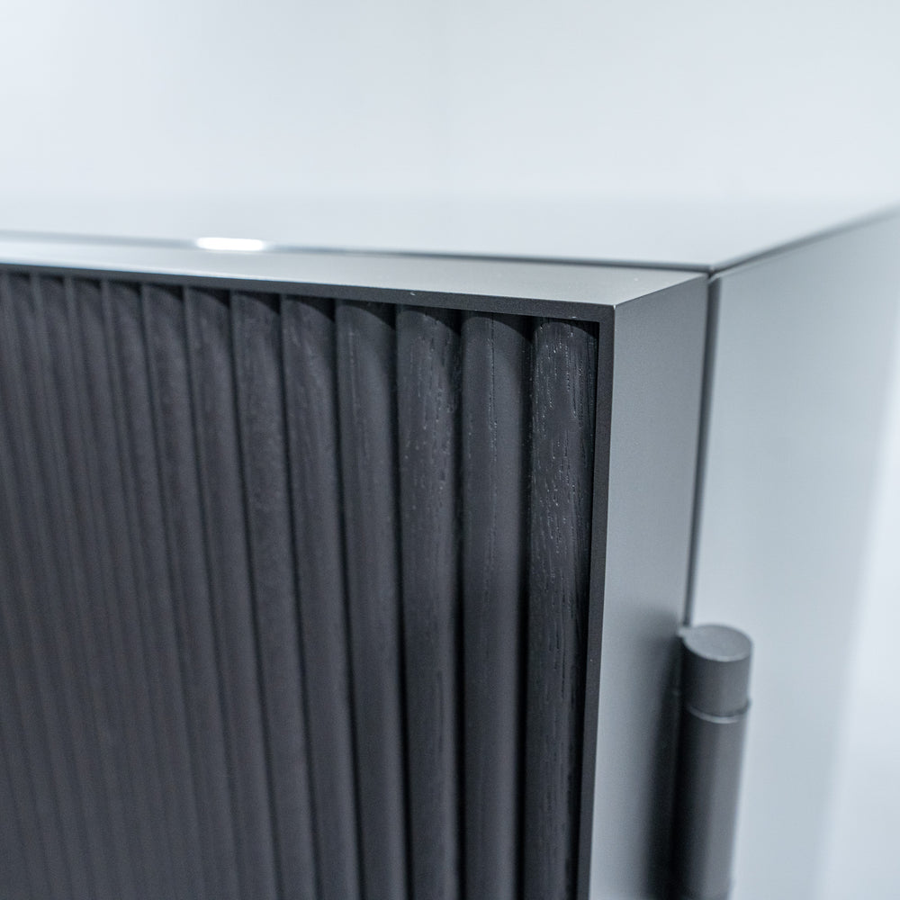Minotti / AYLON CABINET WITH SHELVES