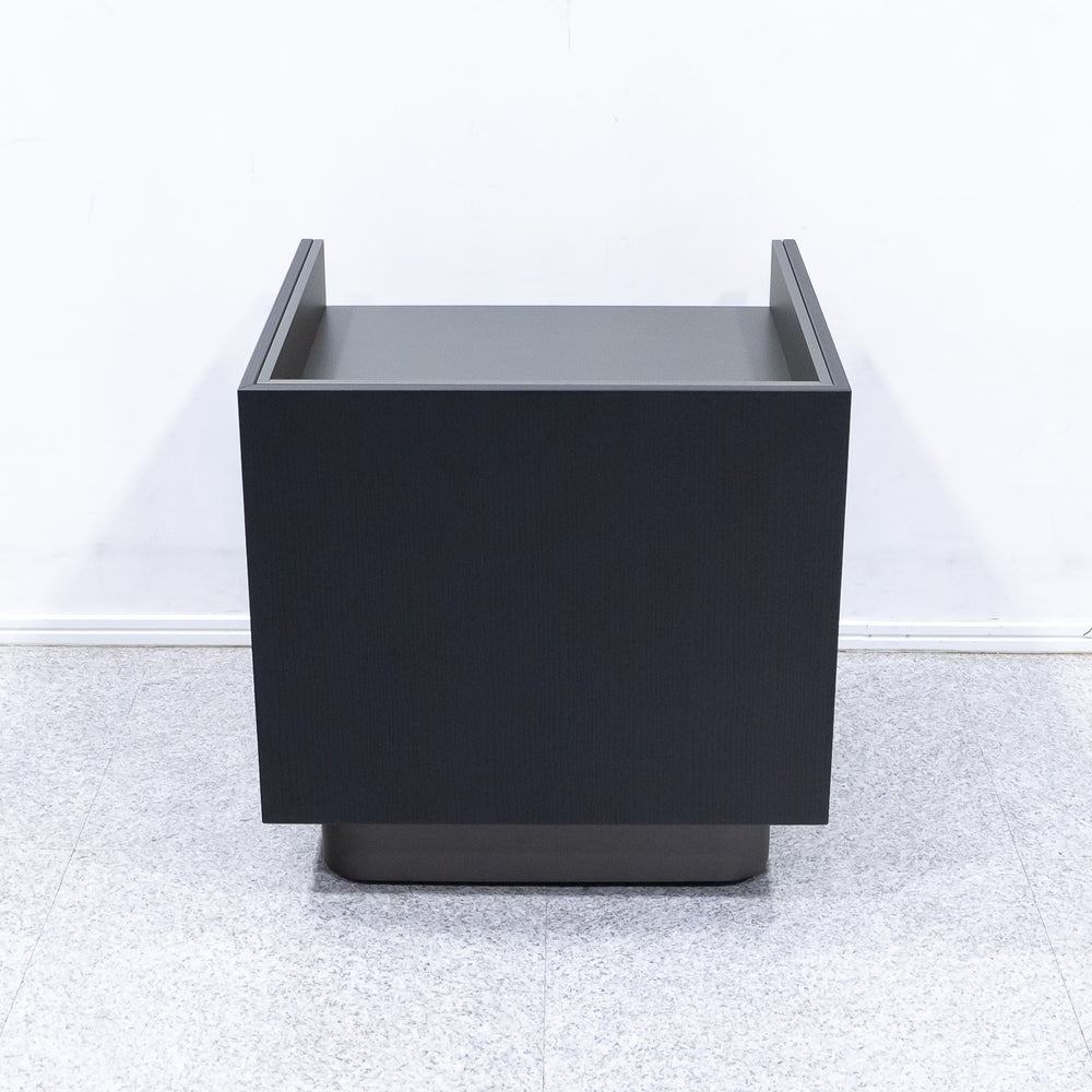 Minotti / DARREN  NIGHTSTANDS