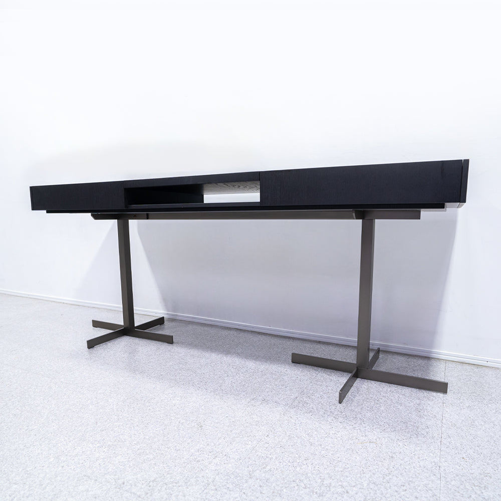 Minotti / CLOSE WRITING DESK