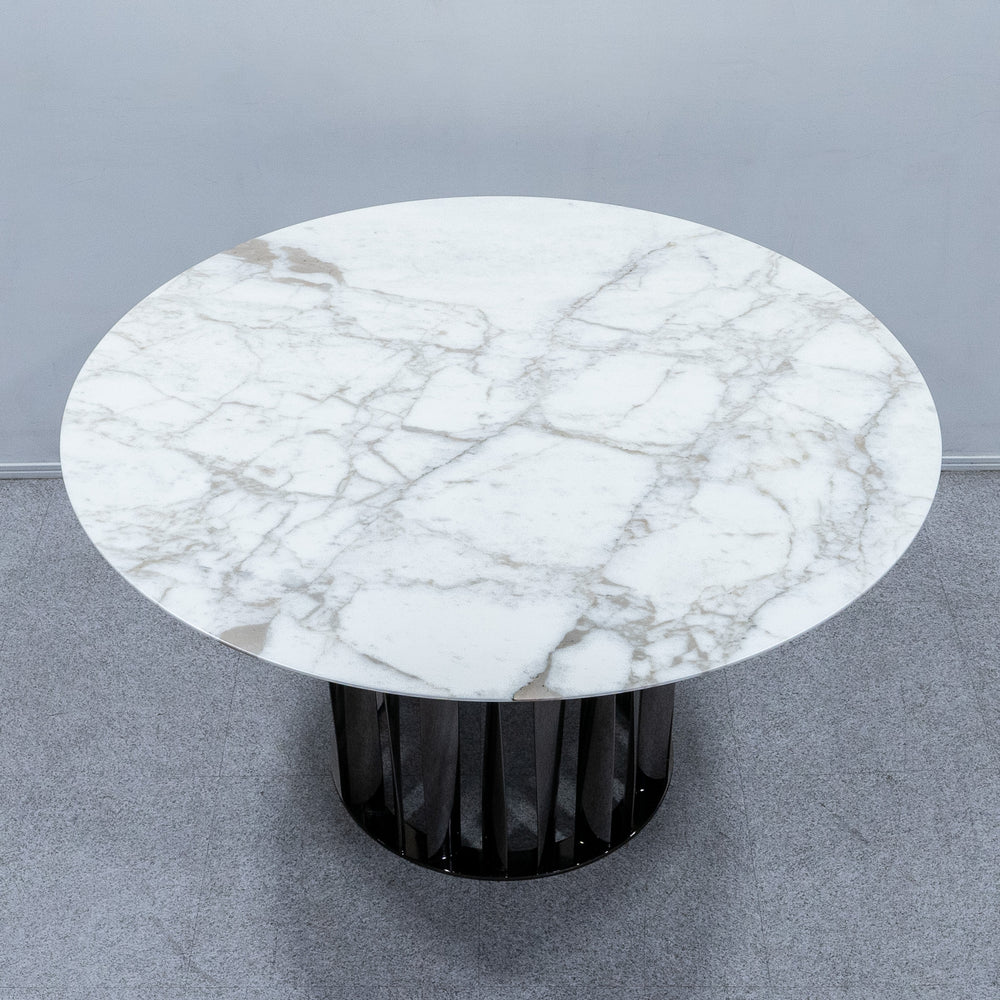 Cassina / 475 BOBOLI