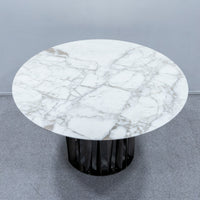 Cassina / 475 BOBOLI