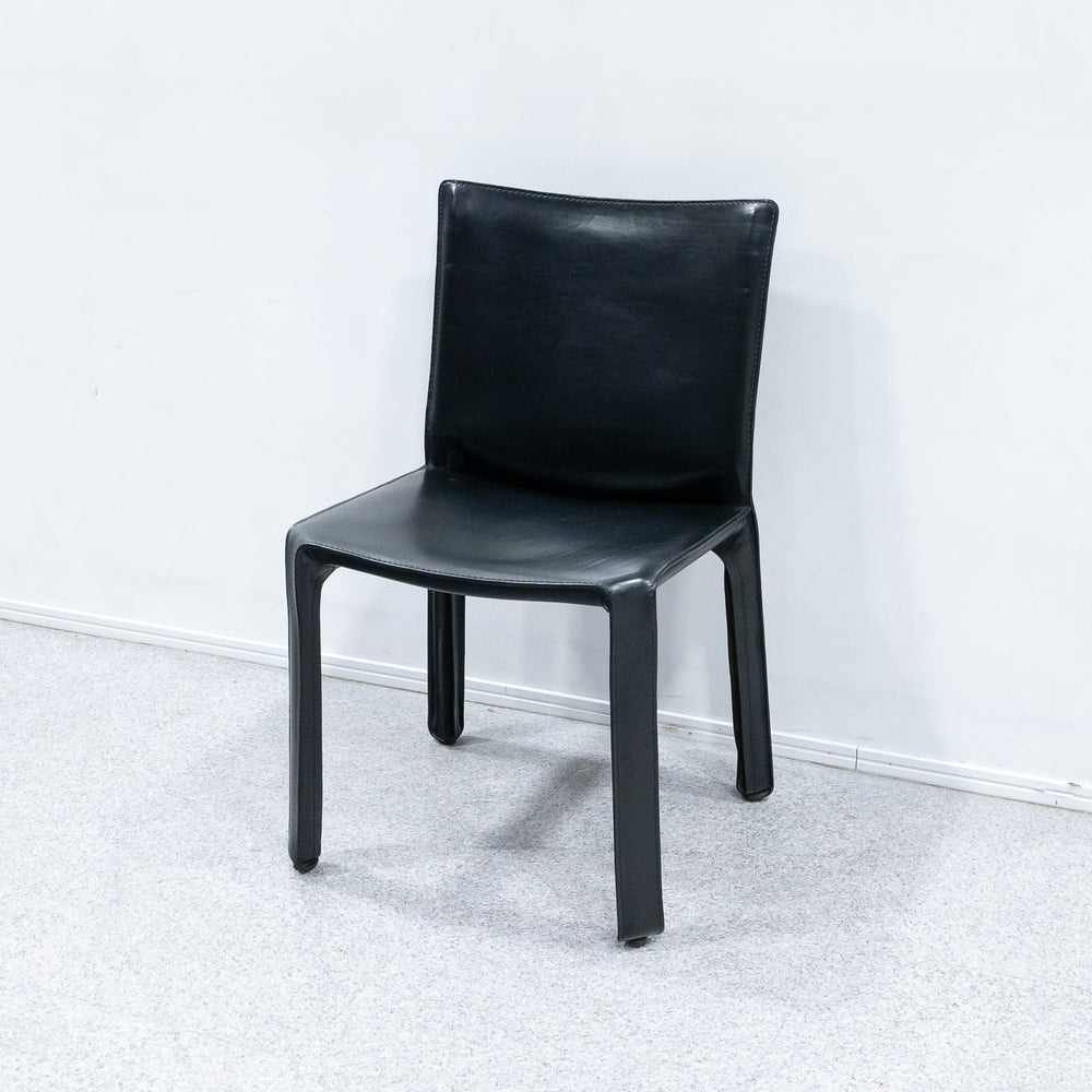 Cassina / 412 CAB Black