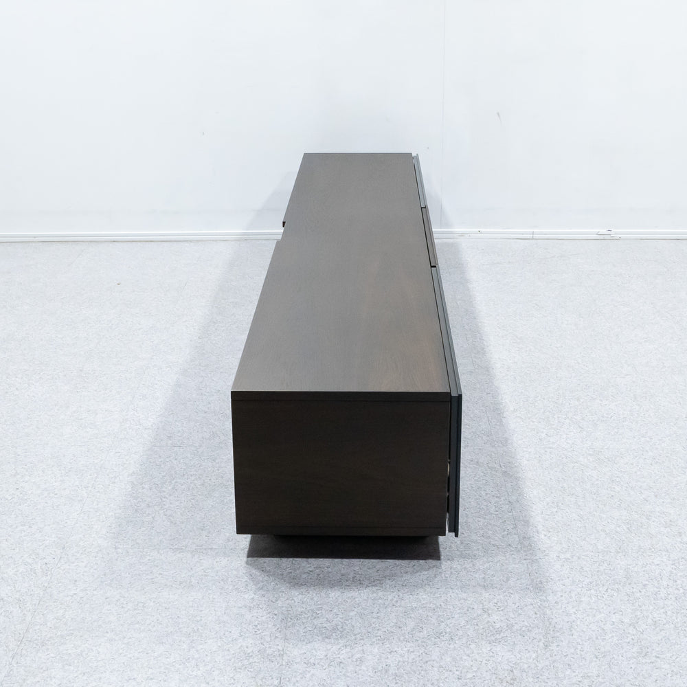 Cassina ixc. / BREATH theater board