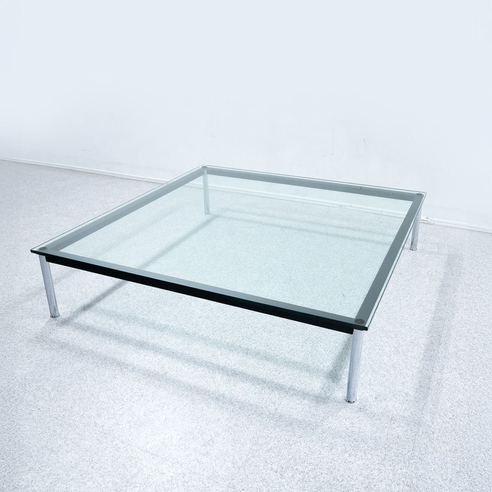 Cassina / 10 TABLE EN TUBE