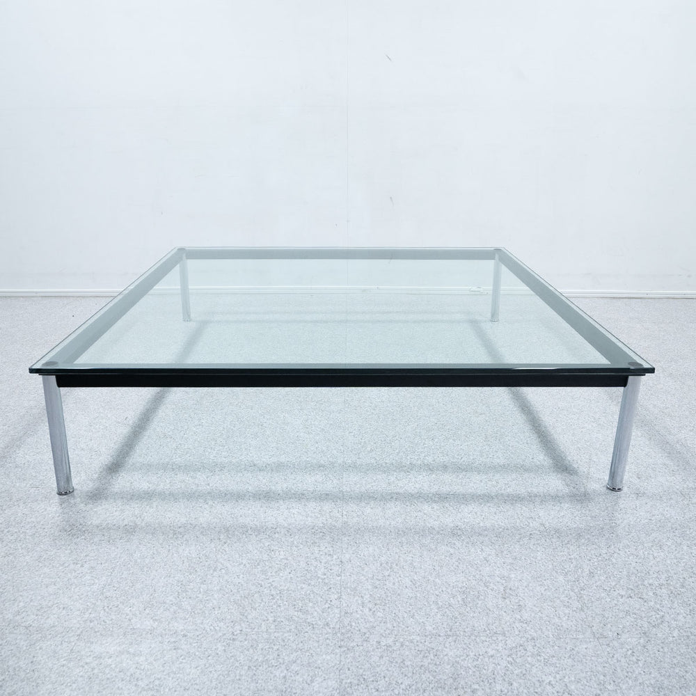 Cassina / 10 TABLE EN TUBE