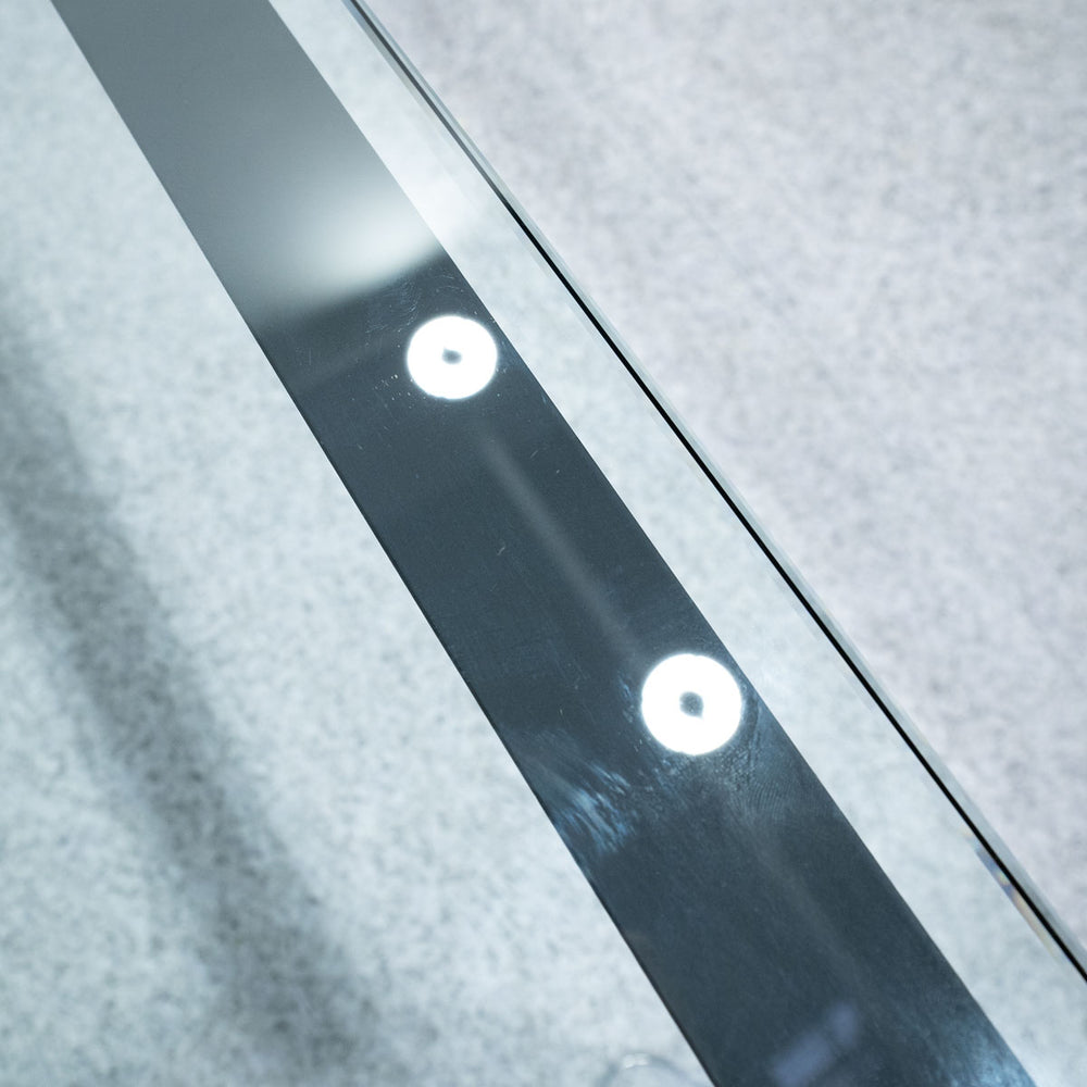Cassina / 10 TABLE EN TUBE
