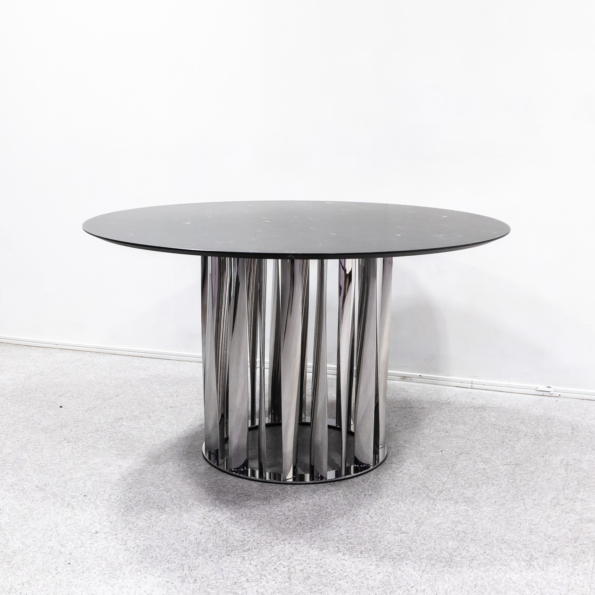 Cassina / 475 BOBOLI – Back to the Furniture