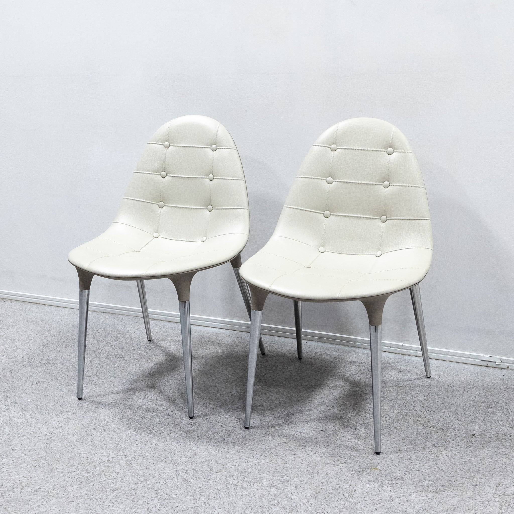 Cassina / 245 CAPRICE – Back to the Furniture