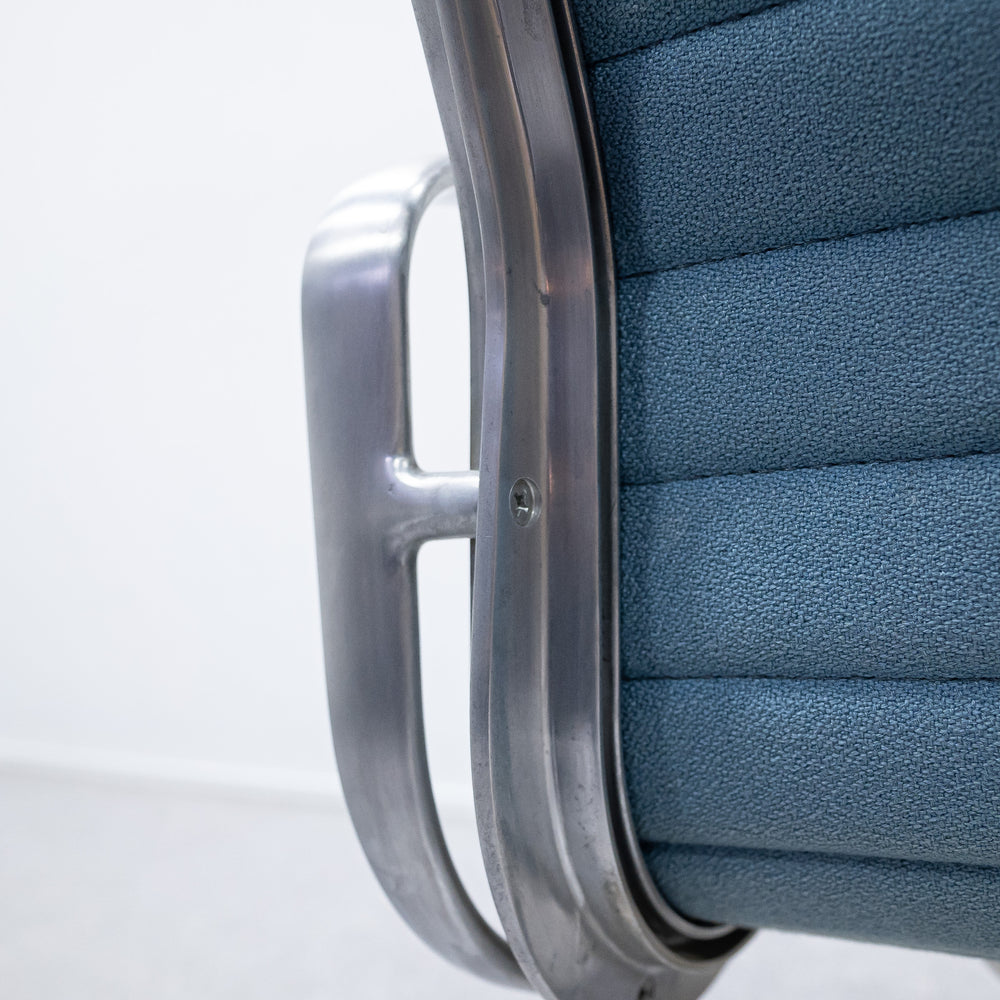 Herman Miller / Eames Aluminum Group Side Chair